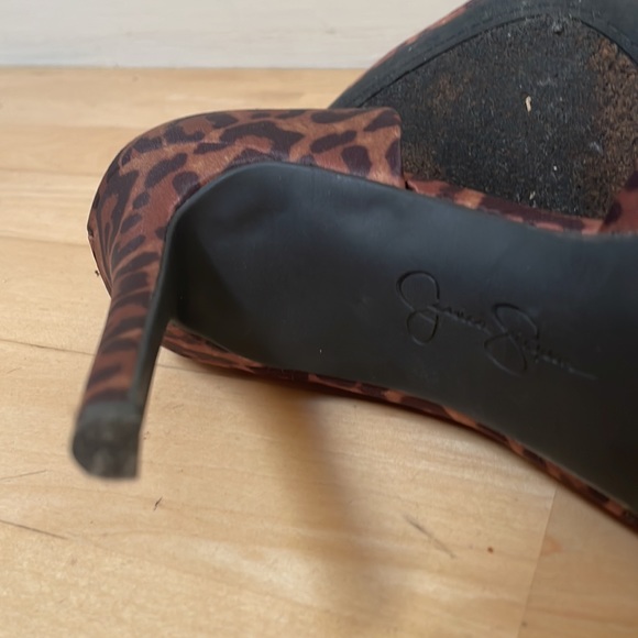 Jessica Simpson Leopard Print Heels - Picture 9 of 9